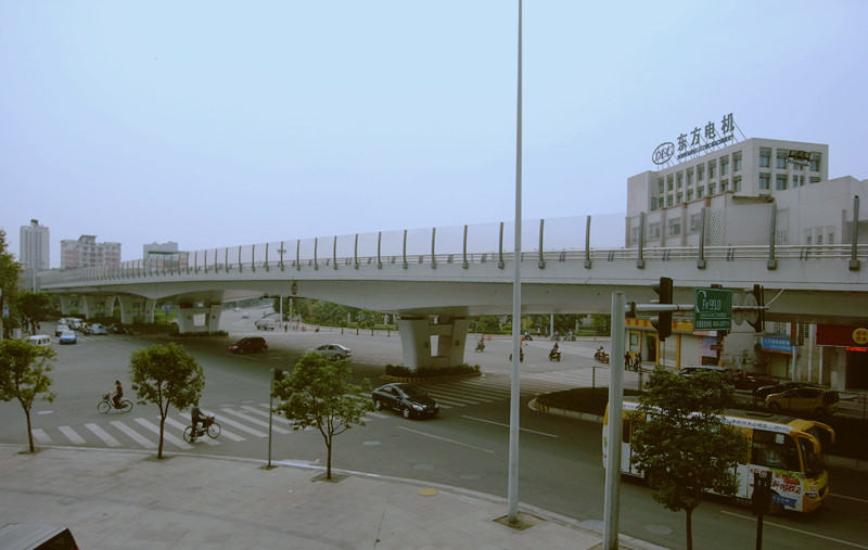 德陽(yáng)市五岔路上跨立交工程