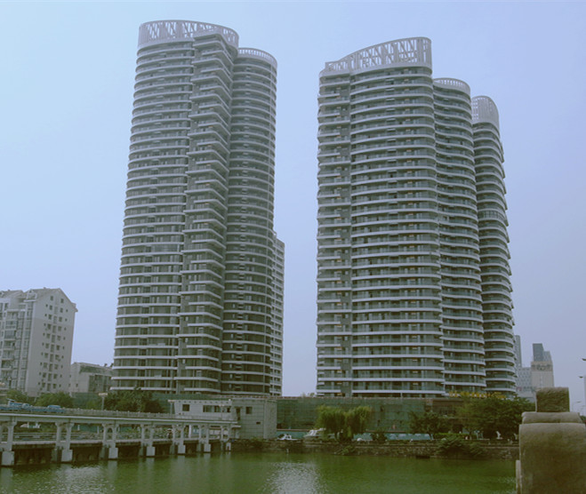 佳益湖畔
